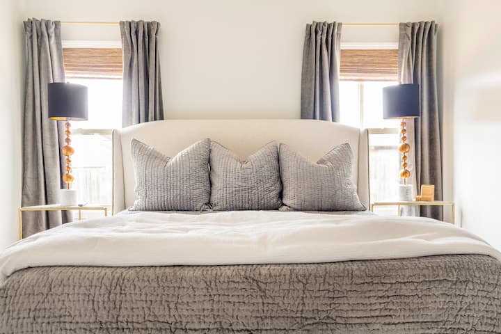 Suite principal | Cama king con cómodo colchón tempur-pedic