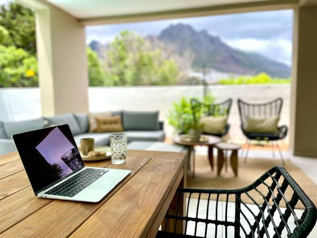 49 B Valley Road gallery image 3