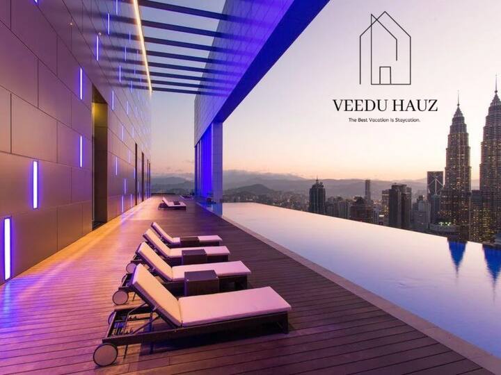 Premier 2 BR at Kuala Lumpur KLCC Bathtub Apartments for Rent in