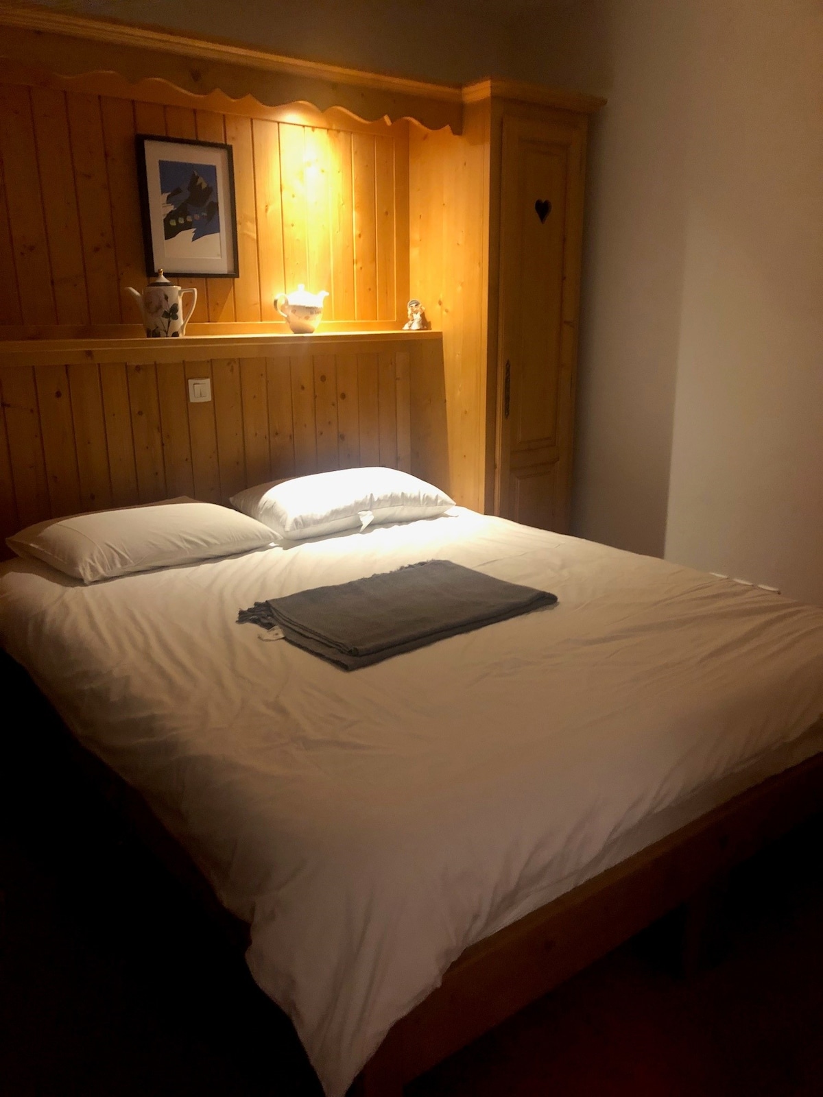 საძინებელი 1