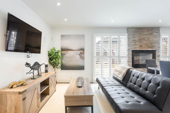 Lakeside Apartment : Private 2-bed (Not Shared) - Mississauga