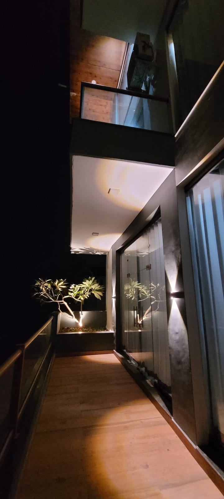 Balcony image 2