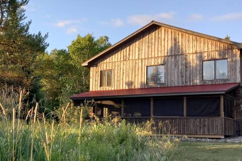 Winter Retreat - Cottage on 80 Acre Farm
