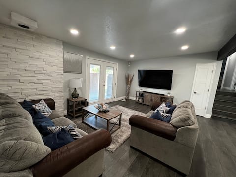 Top performing Airbnb: Cozy home centrally located in West Valley City