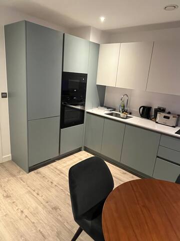 Middlewoods lock Salford gallery image 3