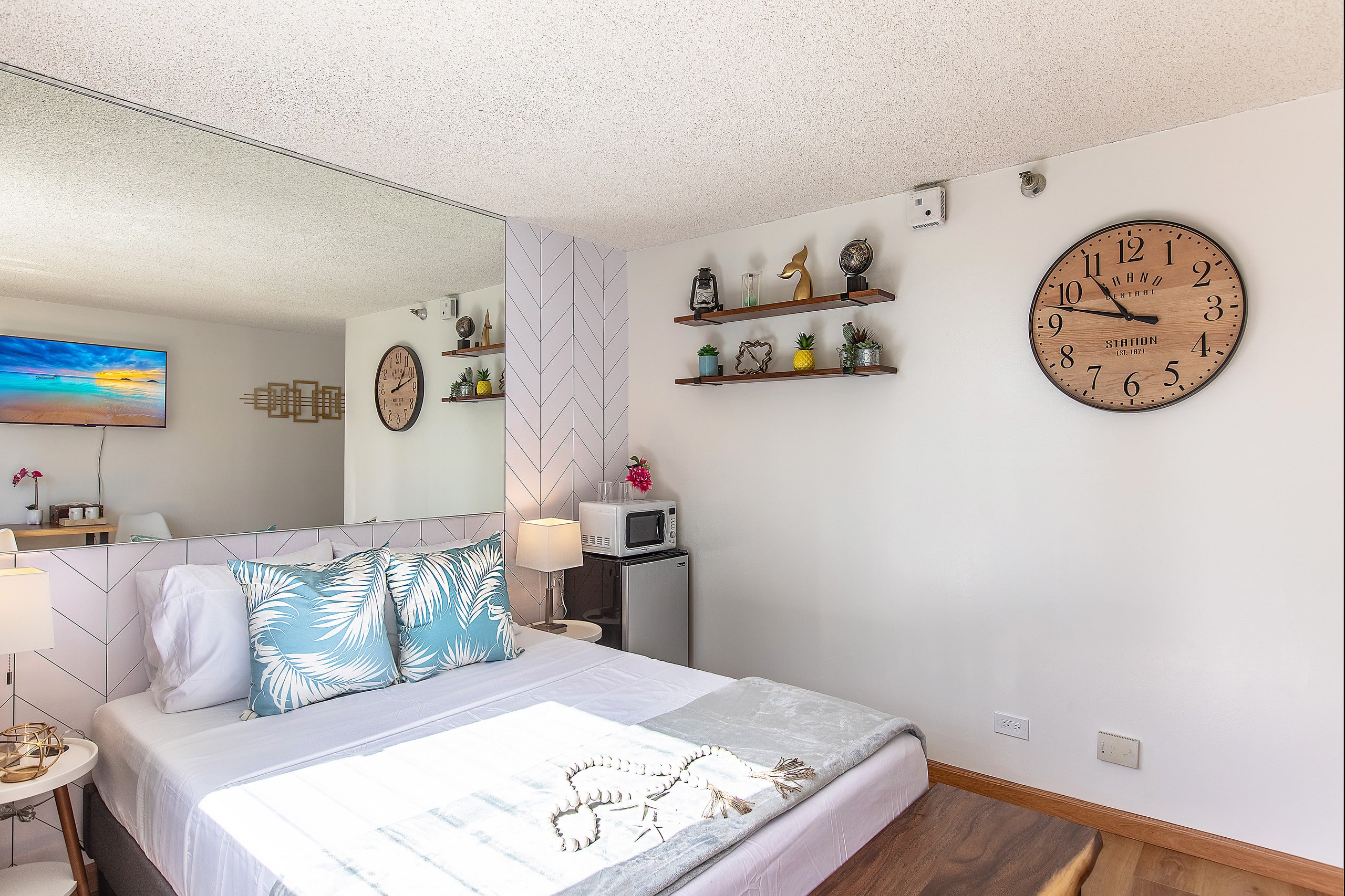 Charming Studio Heart of Waikiki - Image 2
