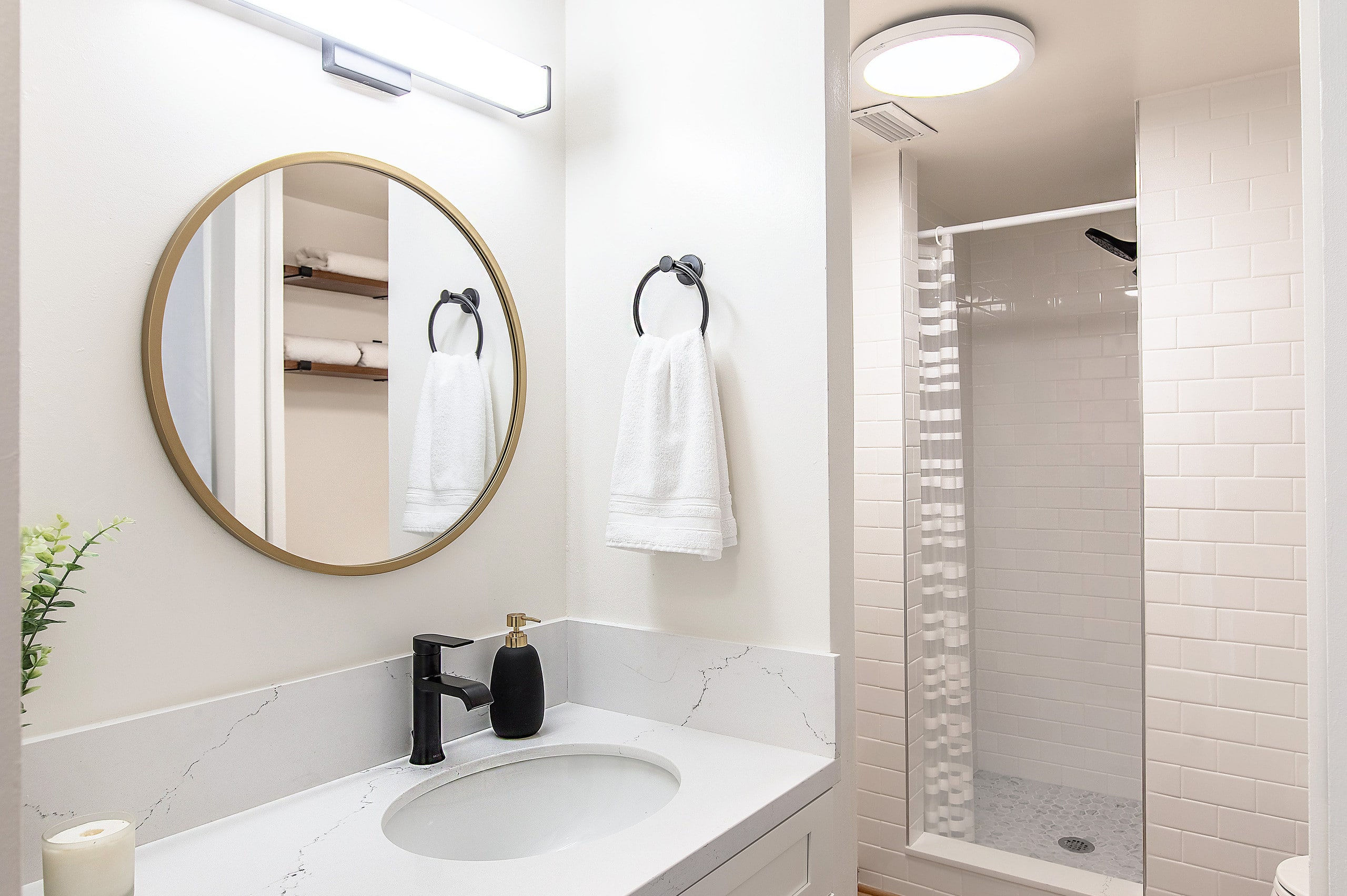 Charming Studio Heart of Waikiki - Image 4