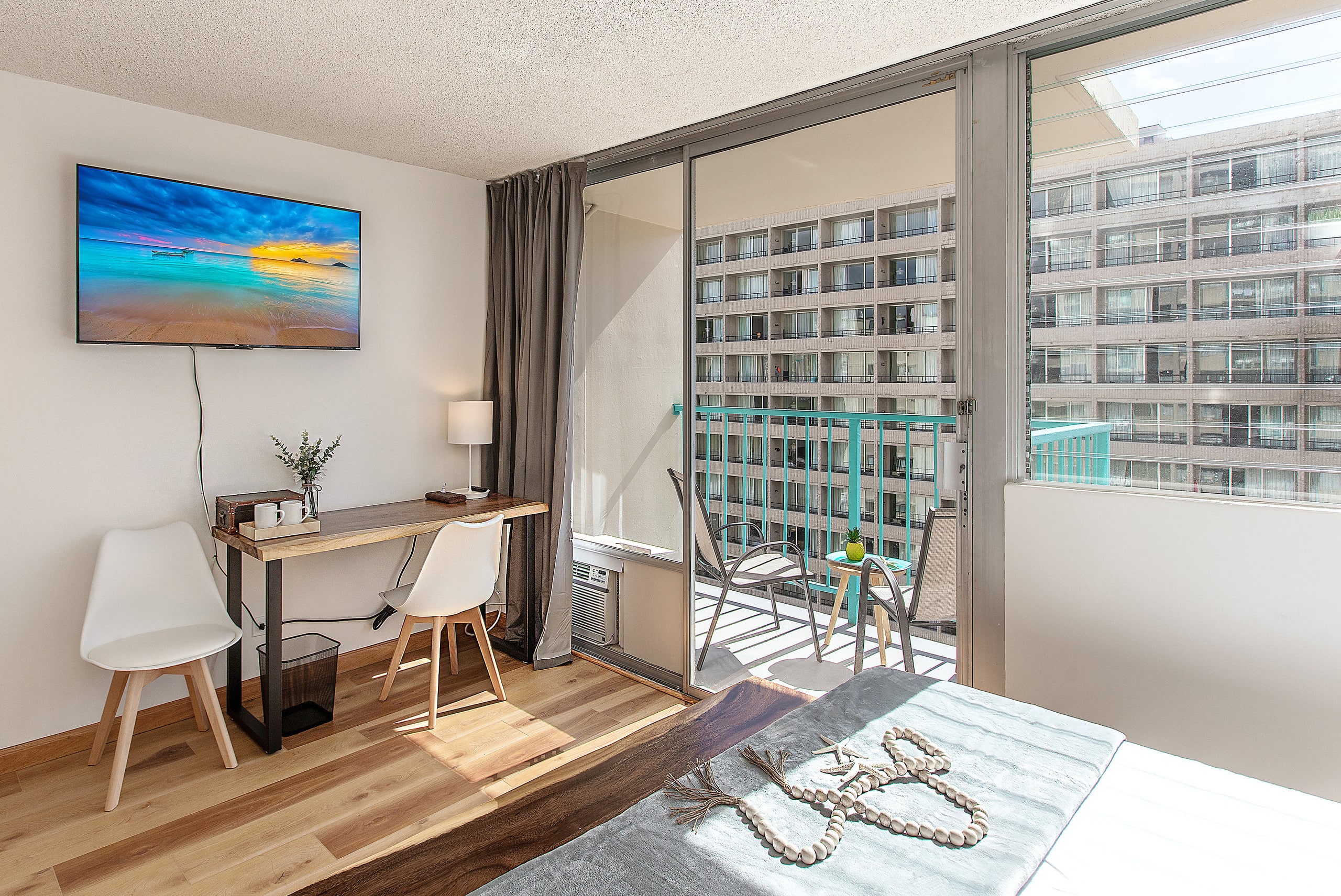 Charming Studio Heart of Waikiki - Image 3