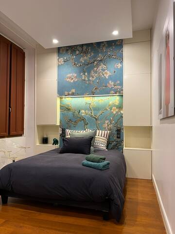 Stunning apartment in the center of Lyon ! gallery image 3