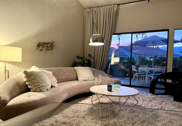 Modern Desert Retreat - 팜데저트