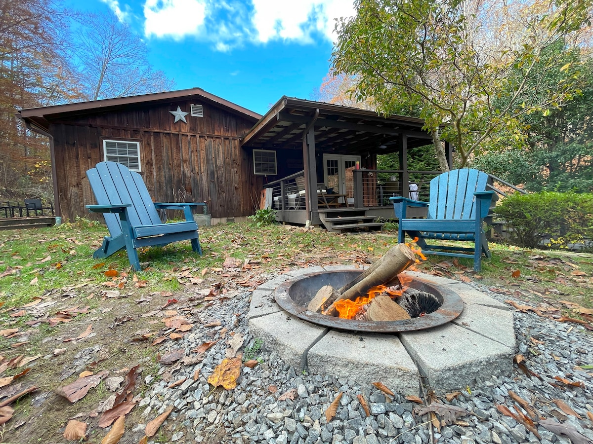 Cozy Cave Run Lake RRG cabin with deck & fire pit! Cabins for Rent in
