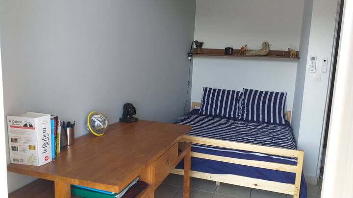 საძინებელი 1