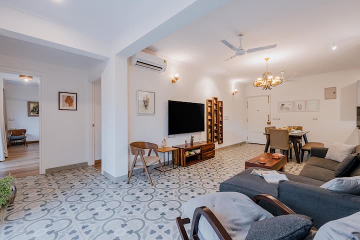 Living room image 4