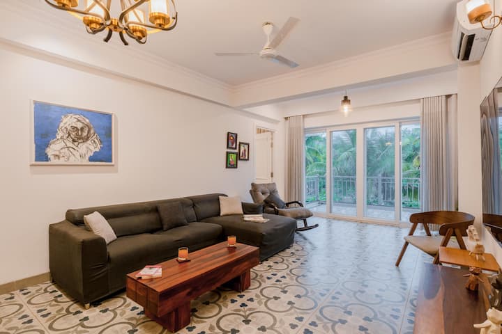 Living room image 2