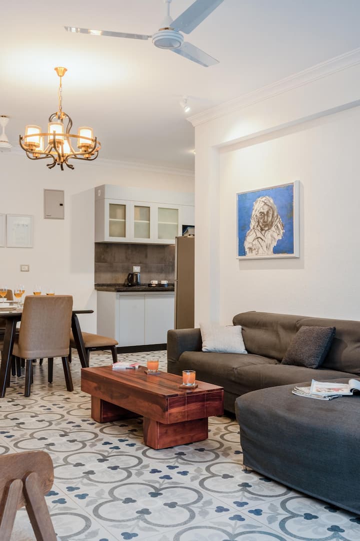 Living room image 5