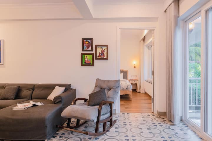 Living room image 8