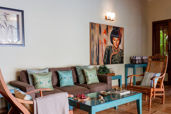 Living room image 1