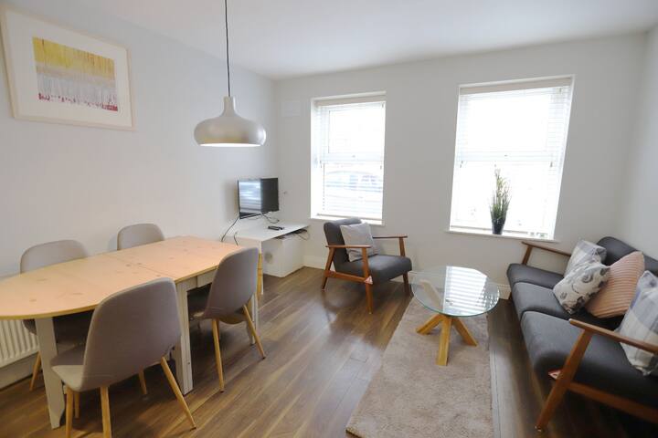 Large Central house 5 bedrooms