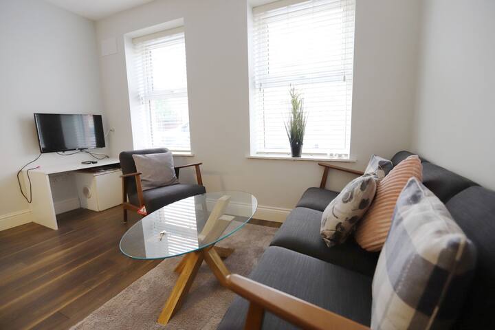 Large Central house 5 bedrooms gallery image 3