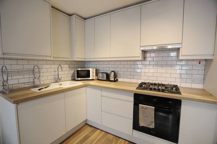 Large Central house 5 bedrooms gallery image 5