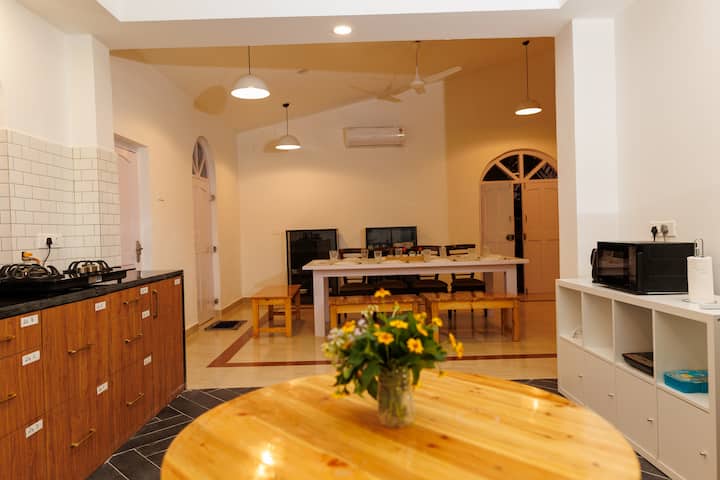 Full kitchen image 6