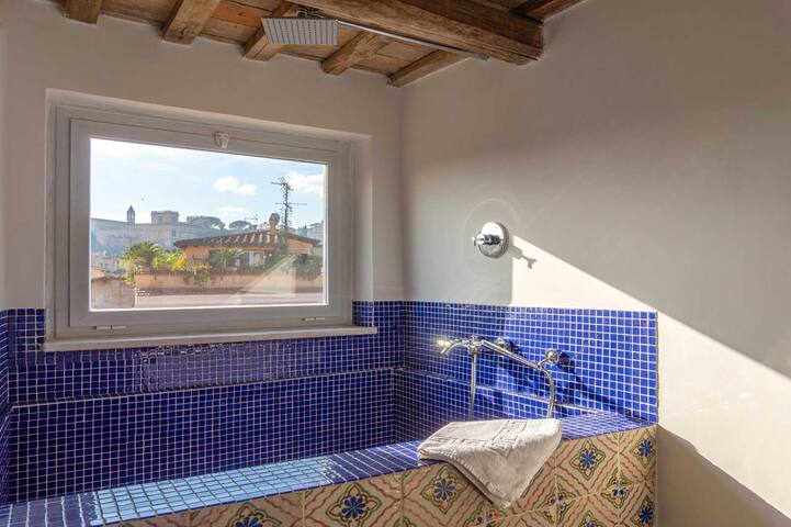 SK Apartment | Trastevere Loft, Lusso e panorama gallery image 5