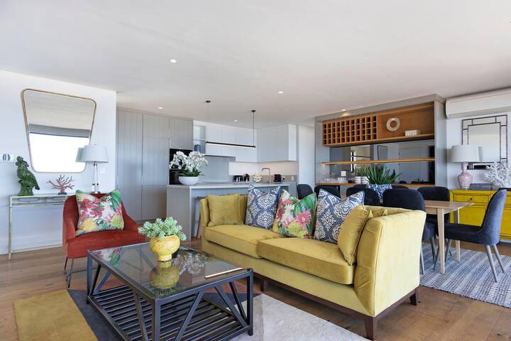 Alpha One 501 Magnificent Views No Load Shedding gallery image 3