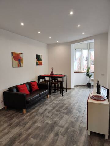 [WHITE & WOOD house in Rome]