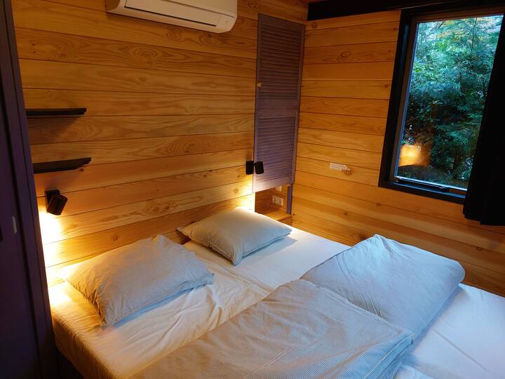 air conditioning in bedroom