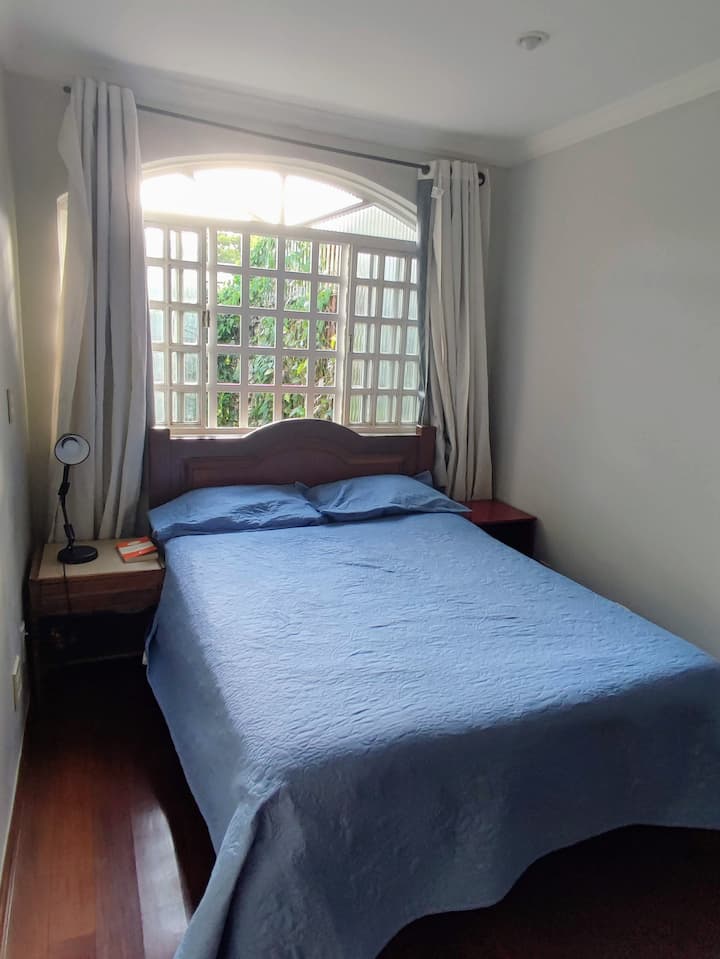 "שכרתי את הבית כדי לארח 10 קרובי משפחה שהגיעו ממדינה אחרת למסיבת יום ההולדת ה -15 של בתי. כולם היו מאוד אדיבים. גוסטבו ענה מיד בכל פעם שיצרתי איתו קשר." איוונה, אפריל 2024