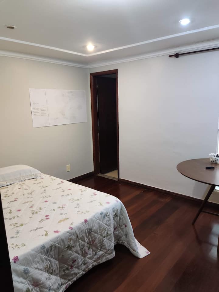 "גוסטבו אנשים טובים של מעל.
השירות המהיר והיעיל.
אנחנו בטוחים שנחזור בקרוב ." סזאר, אפריל 2024