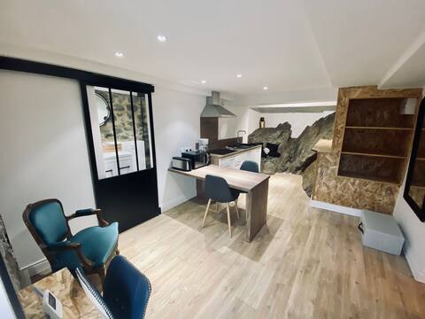 Le Menhir - Atypical & Cozy-