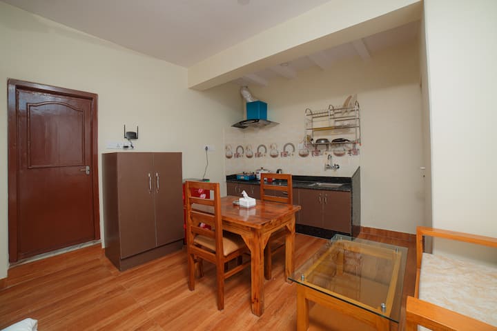 Lotus: Sweet Studio Apartment - Pokhara