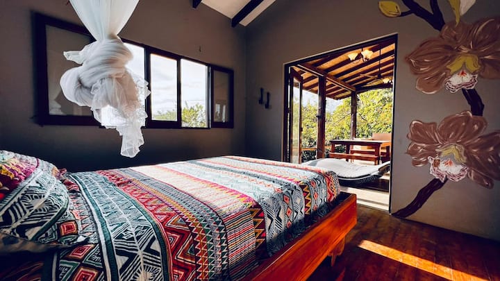 Მეორე საძინებელი - ორადგილიანი საწოლი 
