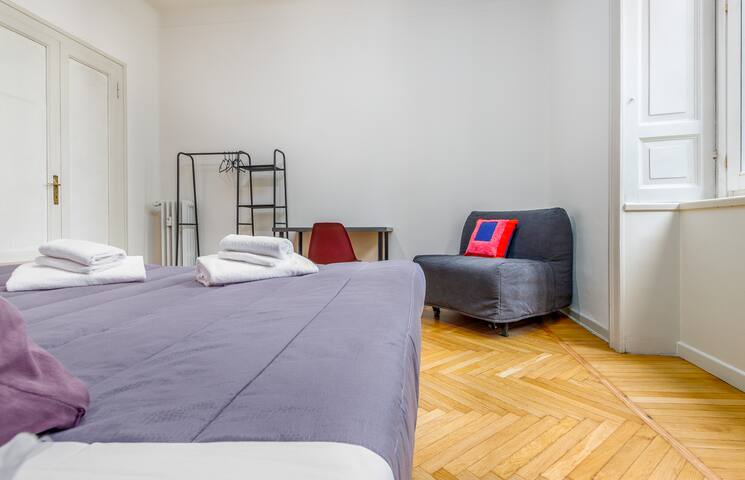 FEEL – Porta Nuova Rooms gallery image 2