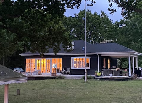 Vacation in the 1st row