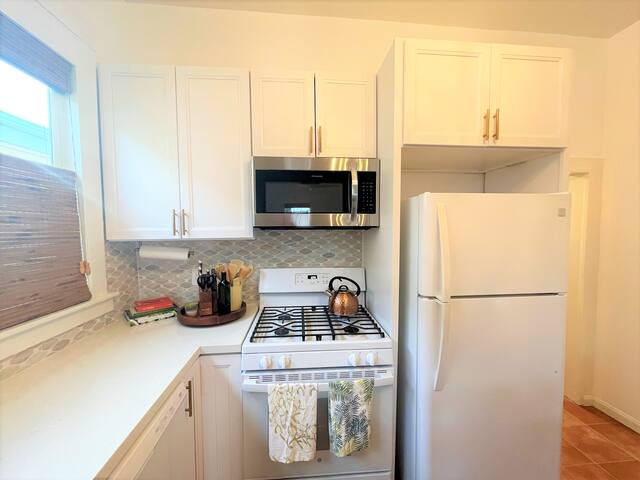 Charming Temescal Retreat gallery image 5