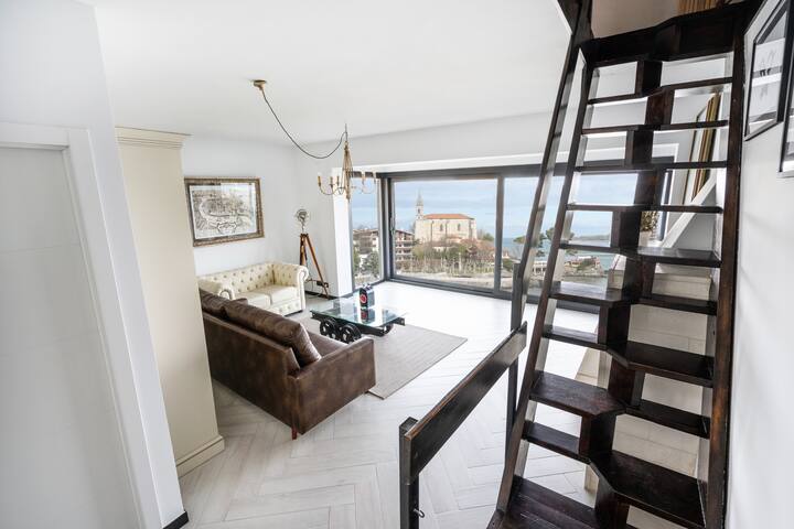 Beachfront house in Mundaka gallery image 5