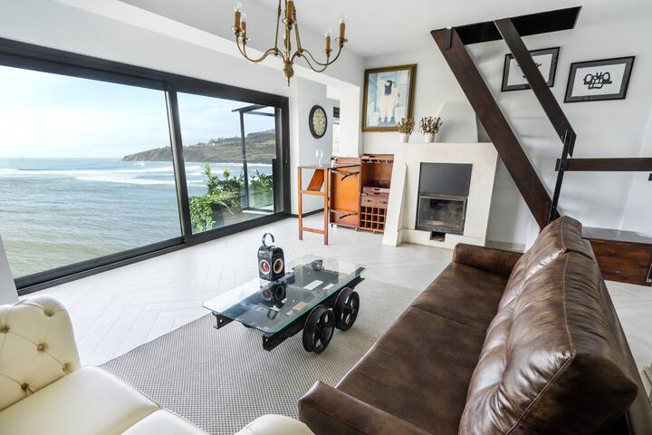 Beachfront house in Mundaka