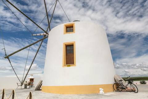 Moinho do Sr. Arnaldo - Big Windmill at Peniche