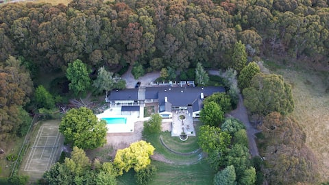 Kerloch Estate - The Manor House & The Guest House