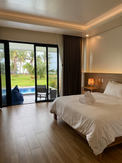 1-BR villa w/ dipping pool