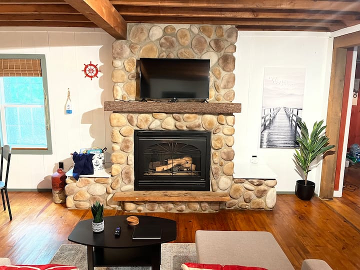 Cottage Close To Ski W Fireplace & Wildlife! - Pocono Mountains, PA