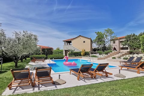 Top Airbnb: Vacation home with pool in medieval village Bale in Gajana