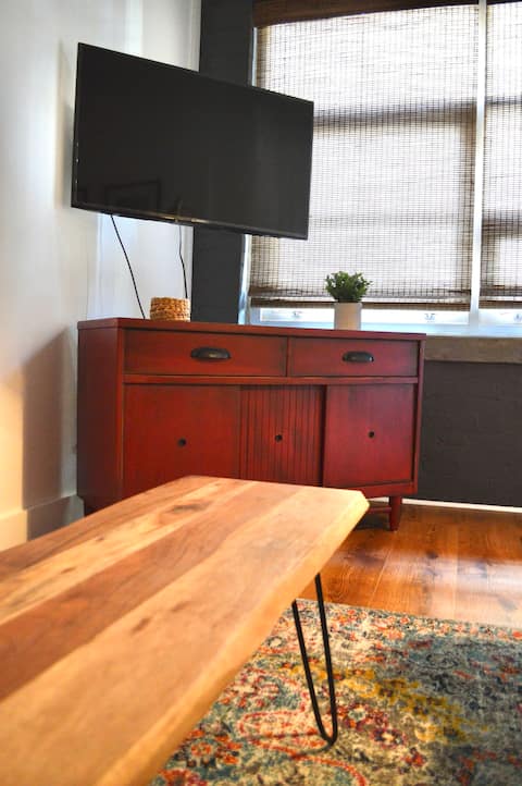 Popular Airbnb listing: NEW 2nd St. Retreat in Wilmington