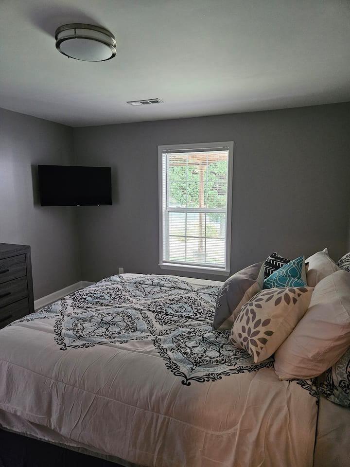 غرفة النوم الرئيسية