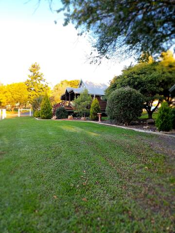 4 Bedroom Cosy Sunnyhurst Chalet gallery image 4