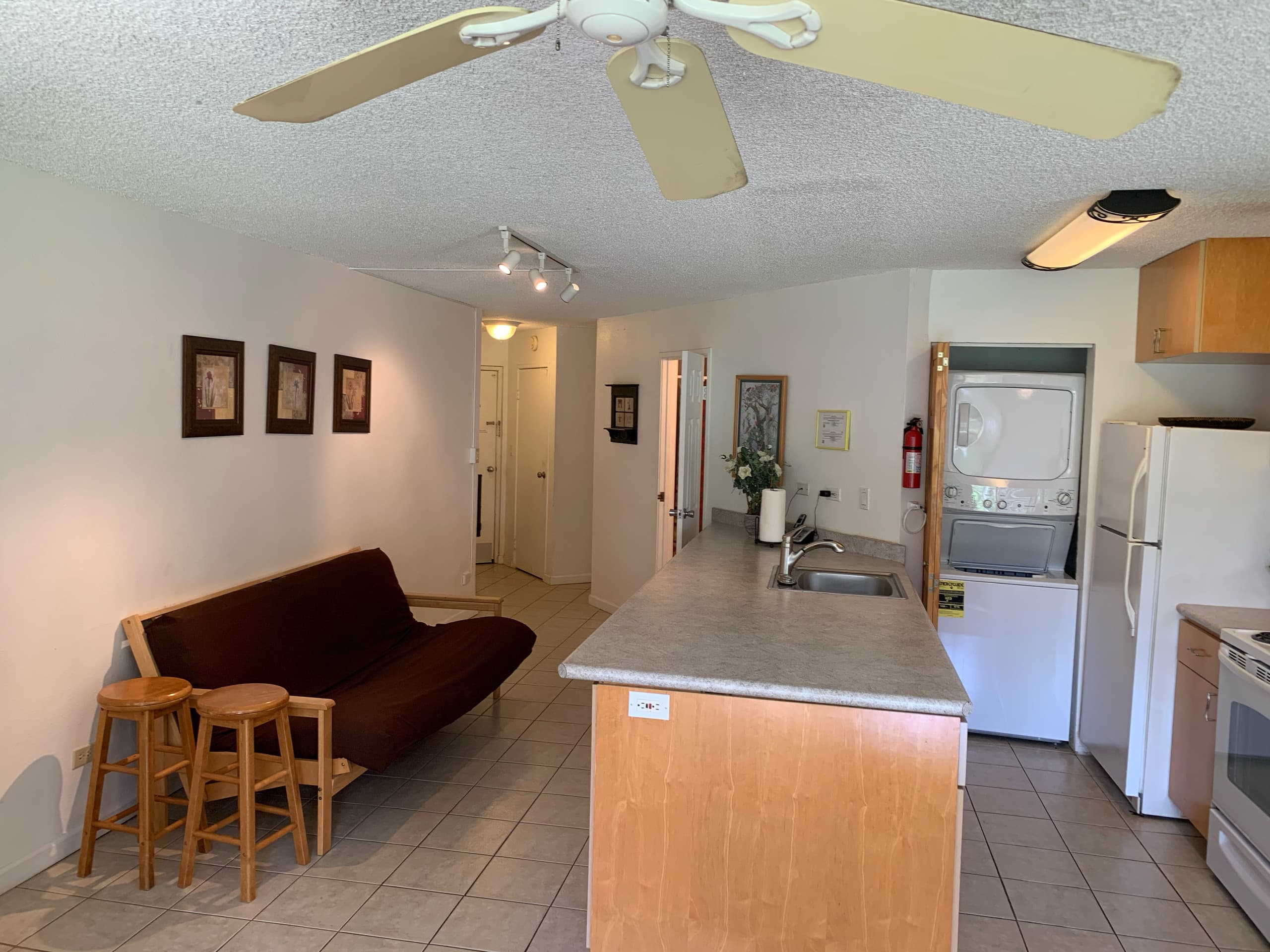 Condo in Kihei · ★4.71 · 1 bedroom · 2 beds · 2 private baths - Image 5