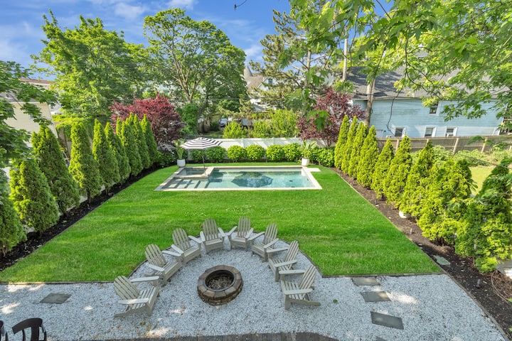 Hayworth - Firewood included, walk to the Beach!