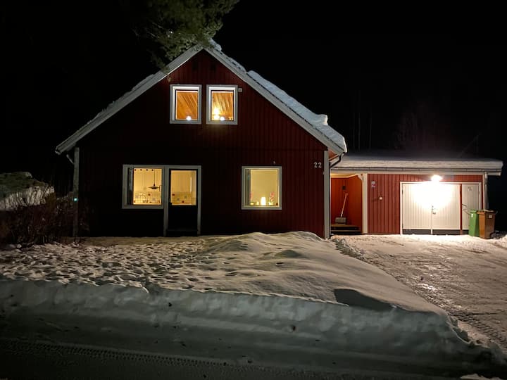 Rymligt Hus I Järvsö By - Järvsö